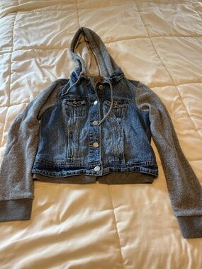American Eagle women’s medium denim jacket